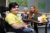 3 Austria launches the 3SuperAct “Kindertraum” programme and donates to the Foundation Childhood Dream.